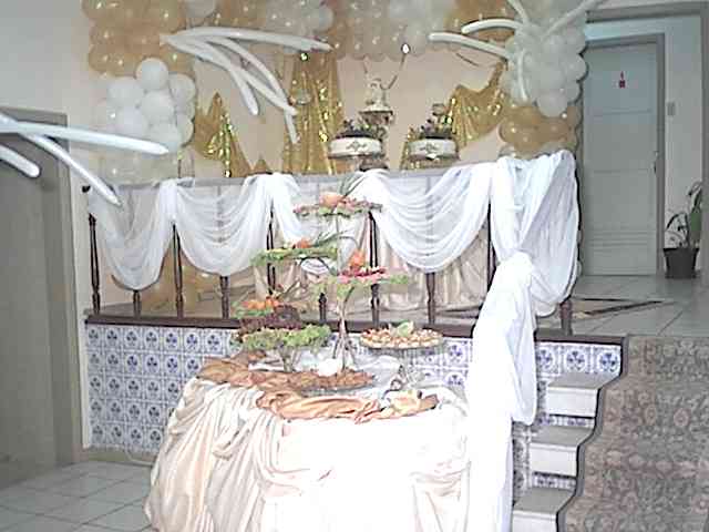DETALHE MESA DOCES E BOLO
